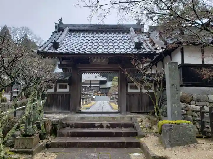 竜護寺の山門・神門