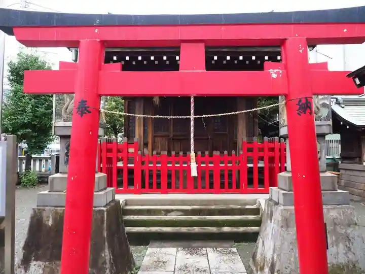 三徳稲荷神社の鳥居