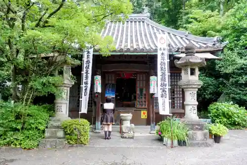 弥勒寺の本殿・本堂