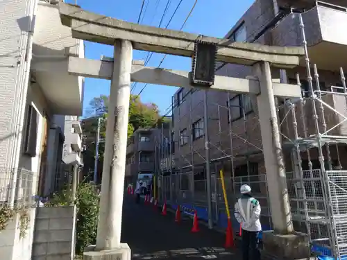 若宮八幡宮の鳥居