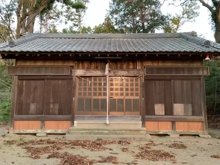 諏訪神社の本殿・本堂