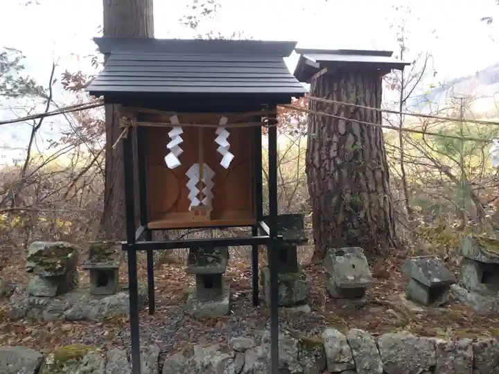 山家神社の末社・摂社