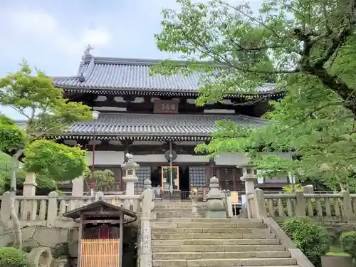 温泉寺の本殿・本堂