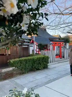 車折神社の{uncategorized: "未分類", other: "その他", undefined: "問題あり", building: "その他建物", grave: "お墓", sacred_gate: "鳥居", guardian: "狛犬", statue: "像", buddha: "仏像", history: "歴史", nature: "自然", garden: "庭園", animal: "動物", pagoda: "塔", temizu: "手水舎", mountain_gate: "山門・神門", sanctuary: "本殿・本堂", subordinate: "末社・摂社", art: "芸術", scenery: "景色", jizo: "地蔵", ema: "絵馬", goshuin: "御朱印", omikuji: "おみくじ", items: "授与品その他", amulet: "お守り", goshuincho: "御朱印帳", eats: "食事", festival: "お祭り", votive_dance: "神楽", shichigosan: "七五三参", wedding: "結婚式", experience: "体験その他", initially: "初詣", around: "周辺", anti_infection: "感染症対策"}
