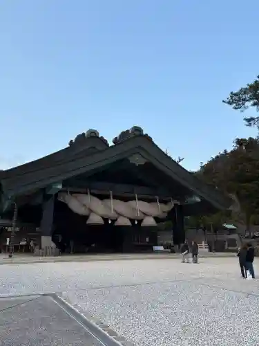出雲大社の{uncategorized: "未分類", other: "その他", undefined: "問題あり", building: "その他建物", grave: "お墓", sacred_gate: "鳥居", guardian: "狛犬", statue: "像", buddha: "仏像", history: "歴史", nature: "自然", garden: "庭園", animal: "動物", pagoda: "塔", temizu: "手水舎", mountain_gate: "山門・神門", sanctuary: "本殿・本堂", subordinate: "末社・摂社", art: "芸術", scenery: "景色", jizo: "地蔵", ema: "絵馬", goshuin: "御朱印", omikuji: "おみくじ", items: "授与品その他", amulet: "お守り", goshuincho: "御朱印帳", eats: "食事", festival: "お祭り", votive_dance: "神楽", shichigosan: "七五三参", wedding: "結婚式", experience: "体験その他", initially: "初詣", around: "周辺", anti_infection: "感染症対策"}