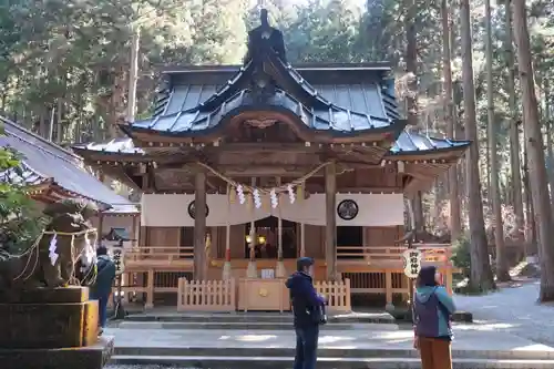 御岩神社の本殿・本堂