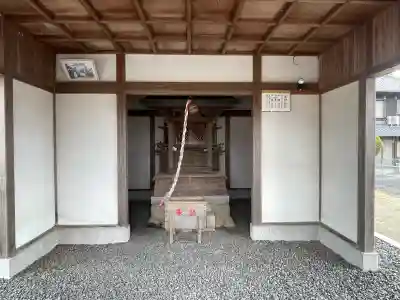 屋船神社の{uncategorized: "未分類", other: "その他", undefined: "問題あり", building: "その他建物", grave: "お墓", sacred_gate: "鳥居", guardian: "狛犬", statue: "像", buddha: "仏像", history: "歴史", nature: "自然", garden: "庭園", animal: "動物", pagoda: "塔", temizu: "手水舎", mountain_gate: "山門・神門", sanctuary: "本殿・本堂", subordinate: "末社・摂社", art: "芸術", scenery: "景色", jizo: "地蔵", ema: "絵馬", goshuin: "御朱印", omikuji: "おみくじ", items: "授与品その他", amulet: "お守り", goshuincho: "御朱印帳", eats: "食事", festival: "お祭り", votive_dance: "神楽", shichigosan: "七五三参", wedding: "結婚式", experience: "体験その他", initially: "初詣", around: "周辺", anti_infection: "感染症対策"}
