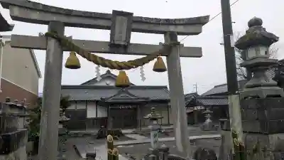 大将軍神社の{uncategorized: "未分類", other: "その他", undefined: "問題あり", building: "その他建物", grave: "お墓", sacred_gate: "鳥居", guardian: "狛犬", statue: "像", buddha: "仏像", history: "歴史", nature: "自然", garden: "庭園", animal: "動物", pagoda: "塔", temizu: "手水舎", mountain_gate: "山門・神門", sanctuary: "本殿・本堂", subordinate: "末社・摂社", art: "芸術", scenery: "景色", jizo: "地蔵", ema: "絵馬", goshuin: "御朱印", omikuji: "おみくじ", items: "授与品その他", amulet: "お守り", goshuincho: "御朱印帳", eats: "食事", festival: "お祭り", votive_dance: "神楽", shichigosan: "七五三参", wedding: "結婚式", experience: "体験その他", initially: "初詣", around: "周辺", anti_infection: "感染症対策"}
