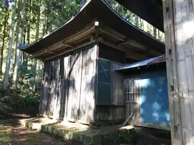 熊野神社の本殿・本堂