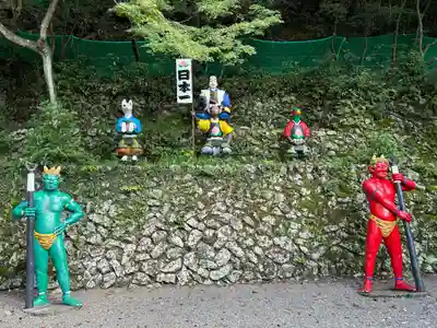 桃太郎神社（栗栖）の像