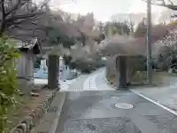 貞宗寺の{uncategorized: "未分類", other: "その他", undefined: "問題あり", building: "その他建物", grave: "お墓", sacred_gate: "鳥居", guardian: "狛犬", statue: "像", buddha: "仏像", history: "歴史", nature: "自然", garden: "庭園", animal: "動物", pagoda: "塔", temizu: "手水舎", mountain_gate: "山門・神門", sanctuary: "本殿・本堂", subordinate: "末社・摂社", art: "芸術", scenery: "景色", jizo: "地蔵", ema: "絵馬", goshuin: "御朱印", omikuji: "おみくじ", items: "授与品その他", amulet: "お守り", goshuincho: "御朱印帳", eats: "食事", festival: "お祭り", votive_dance: "神楽", shichigosan: "七五三参", wedding: "結婚式", experience: "体験その他", initially: "初詣", around: "周辺", anti_infection: "感染症対策"}
