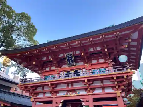 生田神社の山門