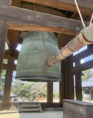 東大寺鐘楼の{uncategorized: "未分類", other: "その他", undefined: "問題あり", building: "その他建物", grave: "お墓", sacred_gate: "鳥居", guardian: "狛犬", statue: "像", buddha: "仏像", history: "歴史", nature: "自然", garden: "庭園", animal: "動物", pagoda: "塔", temizu: "手水舎", mountain_gate: "山門・神門", sanctuary: "本殿・本堂", subordinate: "末社・摂社", art: "芸術", scenery: "景色", jizo: "地蔵", ema: "絵馬", goshuin: "御朱印", omikuji: "おみくじ", items: "授与品その他", amulet: "お守り", goshuincho: "御朱印帳", eats: "食事", festival: "お祭り", votive_dance: "神楽", shichigosan: "七五三参", wedding: "結婚式", experience: "体験その他", initially: "初詣", around: "周辺", anti_infection: "感染症対策"}
