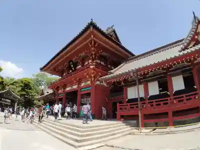 鶴岡八幡宮の本殿・本堂