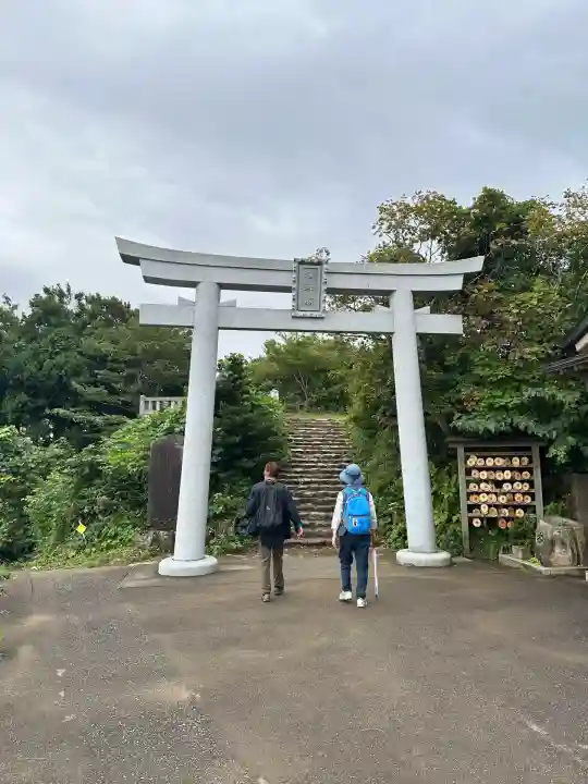 彌彦神社奥宮(御神廟)(新潟県)