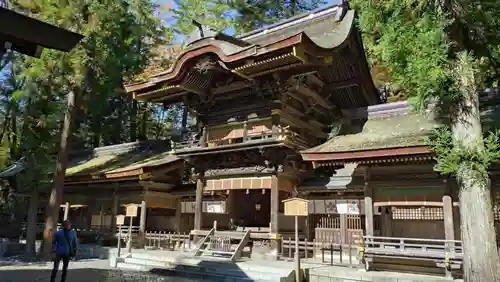 諏訪大社下社春宮(長野県)