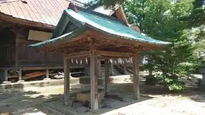 春日神社の手水舎
