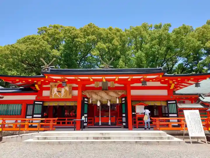 熊野速玉大社の{uncategorized: "未分類", other: "その他", undefined: "問題あり", building: "その他建物", grave: "お墓", sacred_gate: "鳥居", guardian: "狛犬", statue: "像", buddha: "仏像", history: "歴史", nature: "自然", garden: "庭園", animal: "動物", pagoda: "塔", temizu: "手水舎", mountain_gate: "山門・神門", sanctuary: "本殿・本堂", subordinate: "末社・摂社", art: "芸術", scenery: "景色", jizo: "地蔵", ema: "絵馬", goshuin: "御朱印", omikuji: "おみくじ", items: "授与品その他", amulet: "お守り", goshuincho: "御朱印帳", eats: "食事", festival: "お祭り", votive_dance: "神楽", shichigosan: "七五三参", wedding: "結婚式", experience: "体験その他", initially: "初詣", around: "周辺", anti_infection: "感染症対策"}