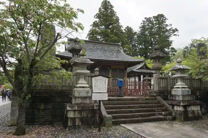 成田山新勝寺の本殿・本堂
