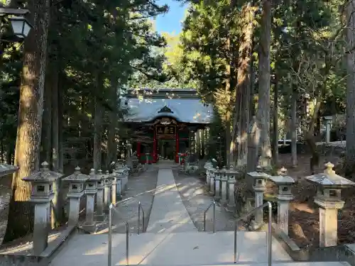 三峯神社の{uncategorized: "未分類", other: "その他", undefined: "問題あり", building: "その他建物", grave: "お墓", sacred_gate: "鳥居", guardian: "狛犬", statue: "像", buddha: "仏像", history: "歴史", nature: "自然", garden: "庭園", animal: "動物", pagoda: "塔", temizu: "手水舎", mountain_gate: "山門・神門", sanctuary: "本殿・本堂", subordinate: "末社・摂社", art: "芸術", scenery: "景色", jizo: "地蔵", ema: "絵馬", goshuin: "御朱印", omikuji: "おみくじ", items: "授与品その他", amulet: "お守り", goshuincho: "御朱印帳", eats: "食事", festival: "お祭り", votive_dance: "神楽", shichigosan: "七五三参", wedding: "結婚式", experience: "体験その他", initially: "初詣", around: "周辺", anti_infection: "感染症対策"}