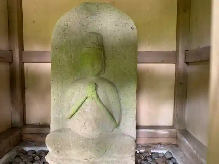 湯殿山神社の仏像