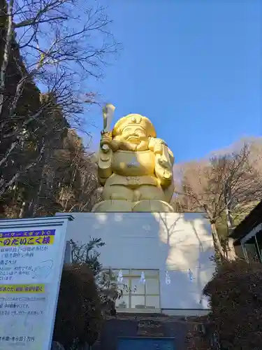 中之嶽神社の像