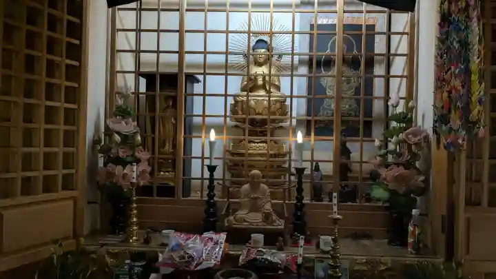 甘露庵の本殿・本堂
