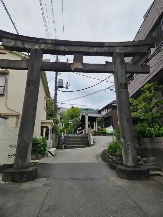 白山神社の{uncategorized: "未分類", other: "その他", undefined: "問題あり", building: "その他建物", grave: "お墓", sacred_gate: "鳥居", guardian: "狛犬", statue: "像", buddha: "仏像", history: "歴史", nature: "自然", garden: "庭園", animal: "動物", pagoda: "塔", temizu: "手水舎", mountain_gate: "山門・神門", sanctuary: "本殿・本堂", subordinate: "末社・摂社", art: "芸術", scenery: "景色", jizo: "地蔵", ema: "絵馬", goshuin: "御朱印", omikuji: "おみくじ", items: "授与品その他", amulet: "お守り", goshuincho: "御朱印帳", eats: "食事", festival: "お祭り", votive_dance: "神楽", shichigosan: "七五三参", wedding: "結婚式", experience: "体験その他", initially: "初詣", around: "周辺", anti_infection: "感染症対策"}