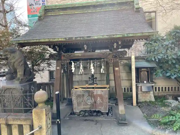 高山稲荷神社(旧鎮座地)の手水舎