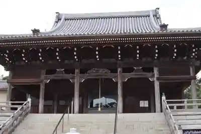 金蔵寺の本殿・本堂