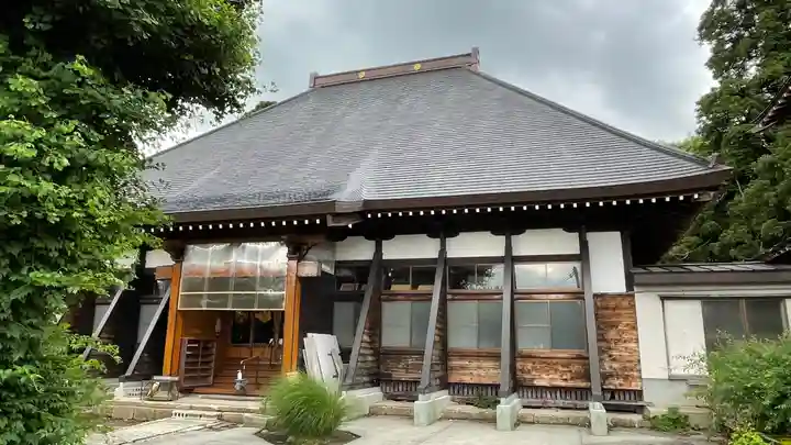 龍護寺の本殿・本堂