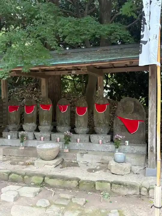 杉本寺の{uncategorized: "未分類", other: "その他", undefined: "問題あり", building: "その他建物", grave: "お墓", sacred_gate: "鳥居", guardian: "狛犬", statue: "像", buddha: "仏像", history: "歴史", nature: "自然", garden: "庭園", animal: "動物", pagoda: "塔", temizu: "手水舎", mountain_gate: "山門・神門", sanctuary: "本殿・本堂", subordinate: "末社・摂社", art: "芸術", scenery: "景色", jizo: "地蔵", ema: "絵馬", goshuin: "御朱印", omikuji: "おみくじ", items: "授与品その他", amulet: "お守り", goshuincho: "御朱印帳", eats: "食事", festival: "お祭り", votive_dance: "神楽", shichigosan: "七五三参", wedding: "結婚式", experience: "体験その他", initially: "初詣", around: "周辺", anti_infection: "感染症対策"}