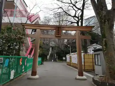 東郷神社の鳥居