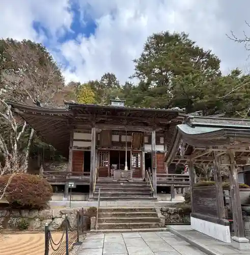 花山院菩提寺の{uncategorized: "未分類", other: "その他", undefined: "問題あり", building: "その他建物", grave: "お墓", sacred_gate: "鳥居", guardian: "狛犬", statue: "像", buddha: "仏像", history: "歴史", nature: "自然", garden: "庭園", animal: "動物", pagoda: "塔", temizu: "手水舎", mountain_gate: "山門・神門", sanctuary: "本殿・本堂", subordinate: "末社・摂社", art: "芸術", scenery: "景色", jizo: "地蔵", ema: "絵馬", goshuin: "御朱印", omikuji: "おみくじ", items: "授与品その他", amulet: "お守り", goshuincho: "御朱印帳", eats: "食事", festival: "お祭り", votive_dance: "神楽", shichigosan: "七五三参", wedding: "結婚式", experience: "体験その他", initially: "初詣", around: "周辺", anti_infection: "感染症対策"}