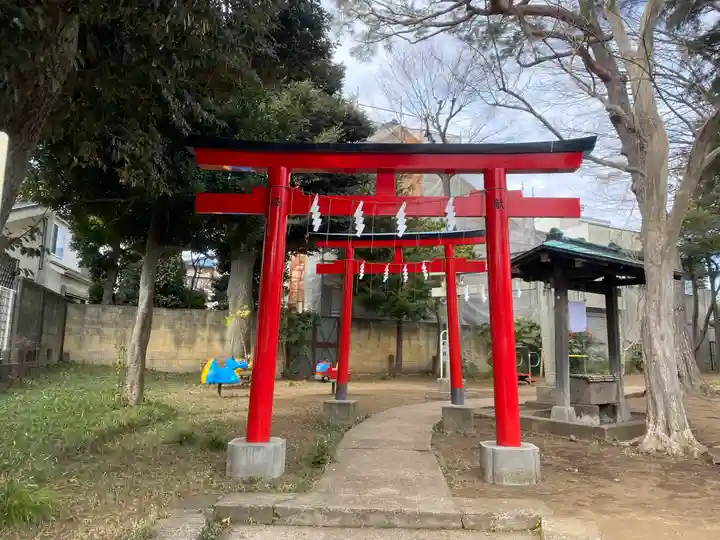 瘡守稲荷神社の鳥居