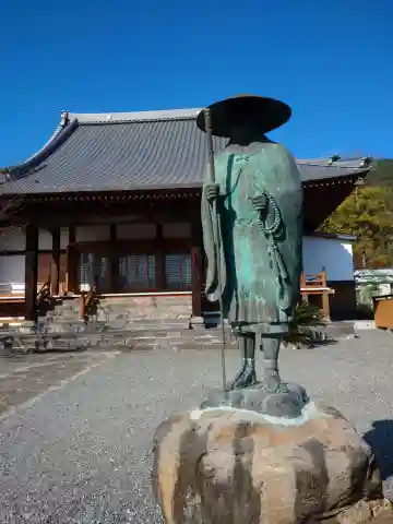 徳成寺の本殿・本堂