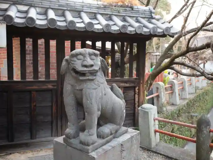 牛嶋天満宮の{uncategorized: "未分類", other: "その他", undefined: "問題あり", building: "その他建物", grave: "お墓", sacred_gate: "鳥居", guardian: "狛犬", statue: "像", buddha: "仏像", history: "歴史", nature: "自然", garden: "庭園", animal: "動物", pagoda: "塔", temizu: "手水舎", mountain_gate: "山門・神門", sanctuary: "本殿・本堂", subordinate: "末社・摂社", art: "芸術", scenery: "景色", jizo: "地蔵", ema: "絵馬", goshuin: "御朱印", omikuji: "おみくじ", items: "授与品その他", amulet: "お守り", goshuincho: "御朱印帳", eats: "食事", festival: "お祭り", votive_dance: "神楽", shichigosan: "七五三参", wedding: "結婚式", experience: "体験その他", initially: "初詣", around: "周辺", anti_infection: "感染症対策"}