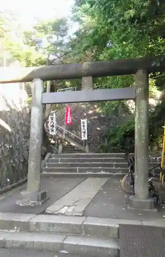 若宮八幡宮の鳥居