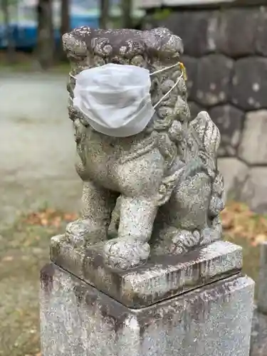 室生神社の狛犬