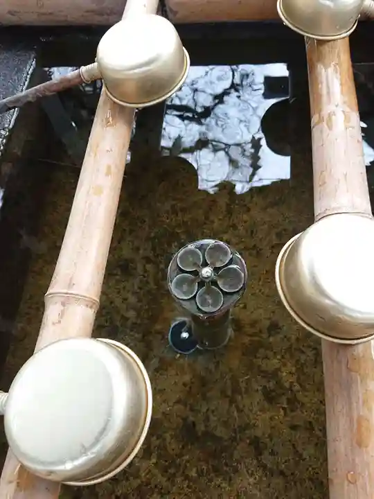 荏柄天神社の手水舎