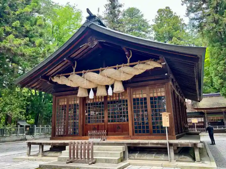 諏訪大社下社春宮(長野県)