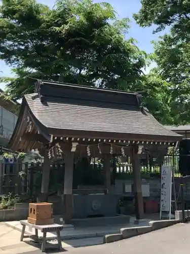 高尾山麓氷川神社の手水