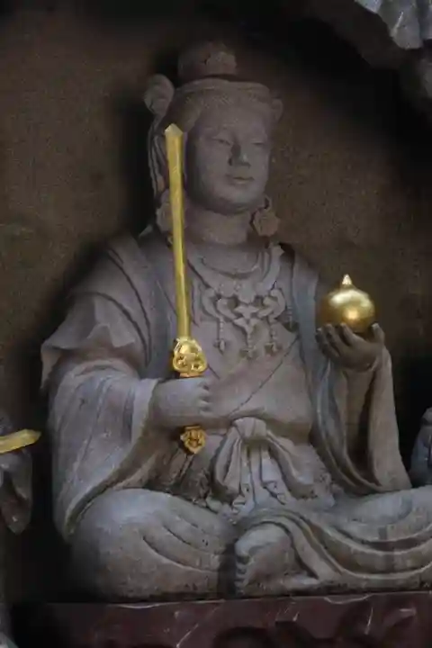 江島神社の{uncategorized: "未分類", other: "その他", undefined: "問題あり", building: "その他建物", grave: "お墓", sacred_gate: "鳥居", guardian: "狛犬", statue: "像", buddha: "仏像", history: "歴史", nature: "自然", garden: "庭園", animal: "動物", pagoda: "塔", temizu: "手水舎", mountain_gate: "山門・神門", sanctuary: "本殿・本堂", subordinate: "末社・摂社", art: "芸術", scenery: "景色", jizo: "地蔵", ema: "絵馬", goshuin: "御朱印", omikuji: "おみくじ", items: "授与品その他", amulet: "お守り", goshuincho: "御朱印帳", eats: "食事", festival: "お祭り", votive_dance: "神楽", shichigosan: "七五三参", wedding: "結婚式", experience: "体験その他", initially: "初詣", around: "周辺", anti_infection: "感染症対策"}