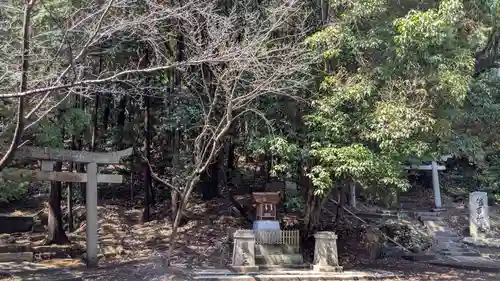 生石八幡神社の末社・摂社