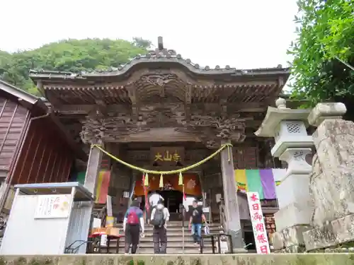 大山寺の本殿・本堂