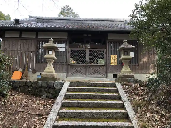 粟神社の本殿・本堂