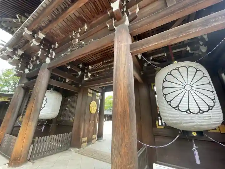 寒川神社の{uncategorized: "未分類", other: "その他", undefined: "問題あり", building: "その他建物", grave: "お墓", sacred_gate: "鳥居", guardian: "狛犬", statue: "像", buddha: "仏像", history: "歴史", nature: "自然", garden: "庭園", animal: "動物", pagoda: "塔", temizu: "手水舎", mountain_gate: "山門・神門", sanctuary: "本殿・本堂", subordinate: "末社・摂社", art: "芸術", scenery: "景色", jizo: "地蔵", ema: "絵馬", goshuin: "御朱印", omikuji: "おみくじ", items: "授与品その他", amulet: "お守り", goshuincho: "御朱印帳", eats: "食事", festival: "お祭り", votive_dance: "神楽", shichigosan: "七五三参", wedding: "結婚式", experience: "体験その他", initially: "初詣", around: "周辺", anti_infection: "感染症対策"}