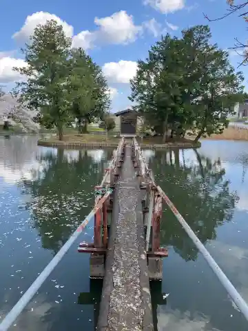 厳島神社(市塙)の本殿・本堂