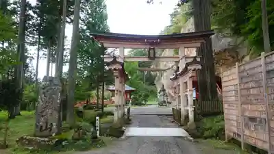 達谷窟毘沙門堂(岩手県)