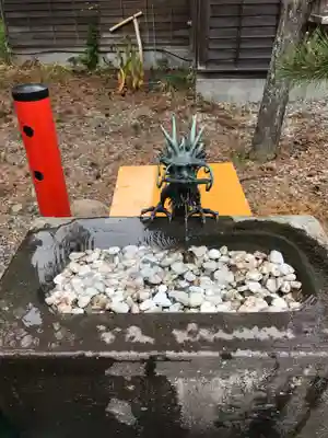 函館八幡宮の手水舎